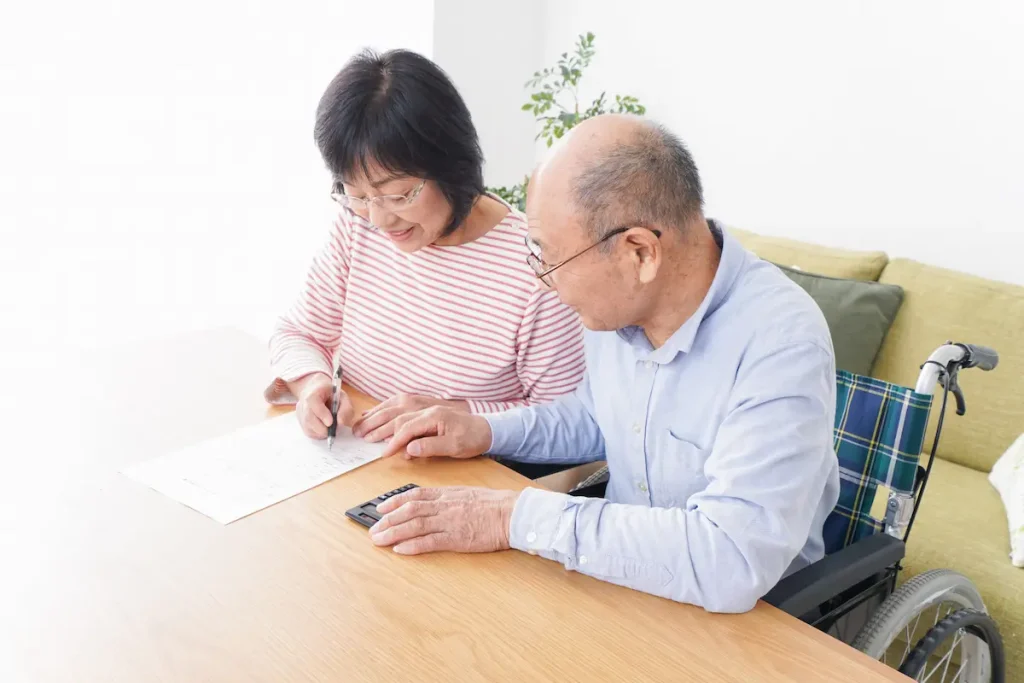 認知症のご家族の財産管理・生活支援をサポートいたします。